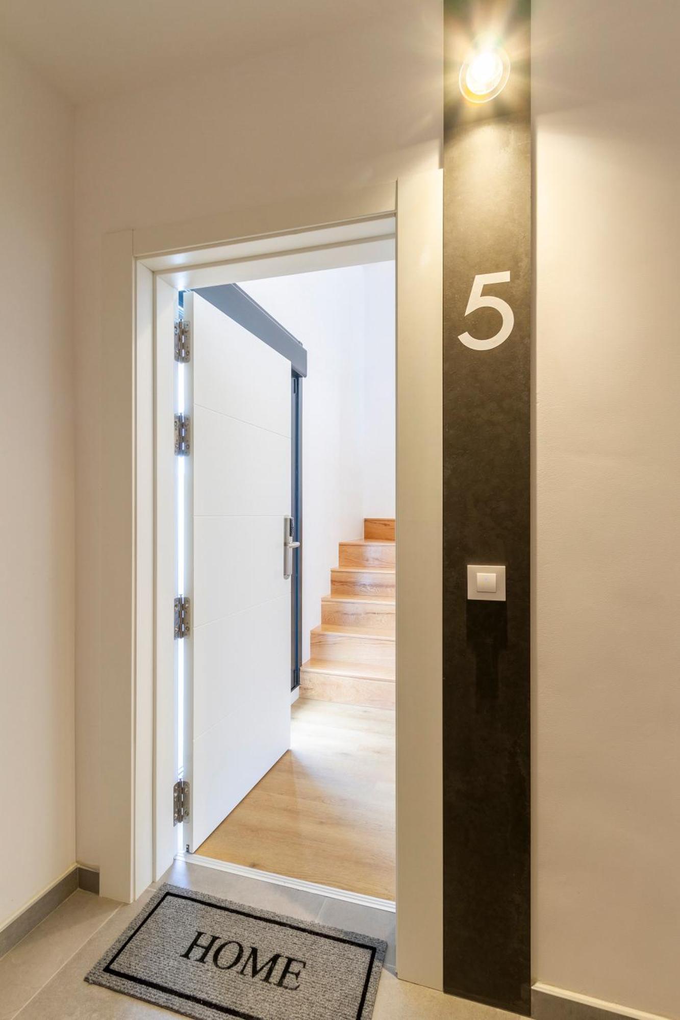 Urbanfive Apartamentos Ourense Centro Exterior foto